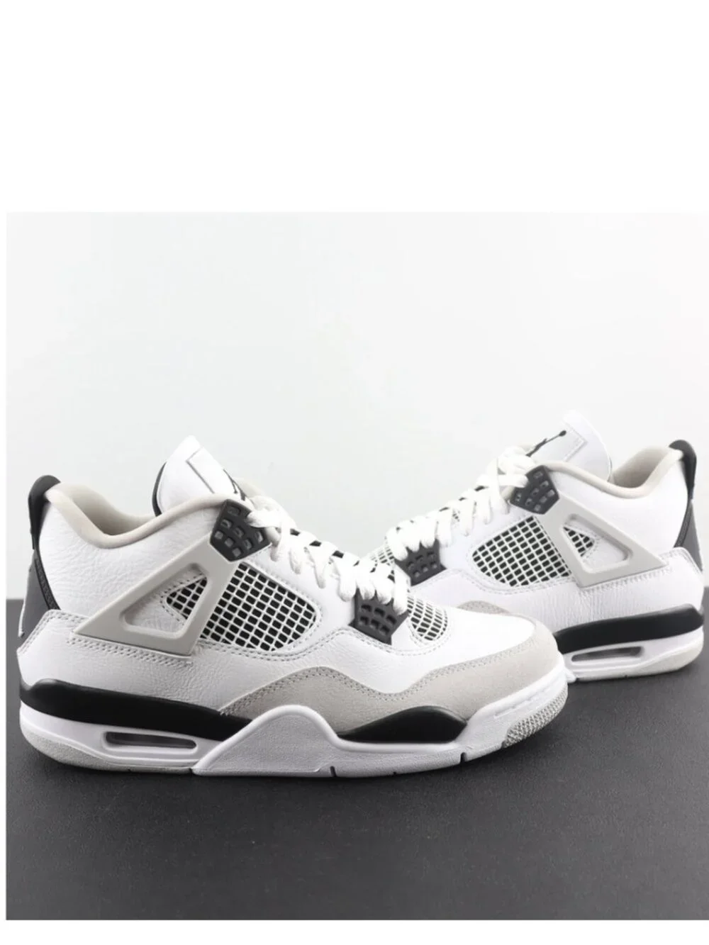 Air Jordan 4 Retro ‘Military Black’